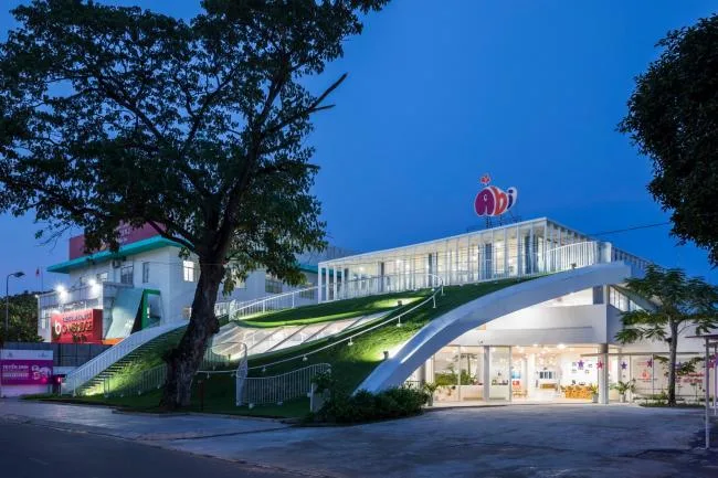 BIM建筑|躲在小山下的儿童天堂：TTC槟枷精英幼儿园