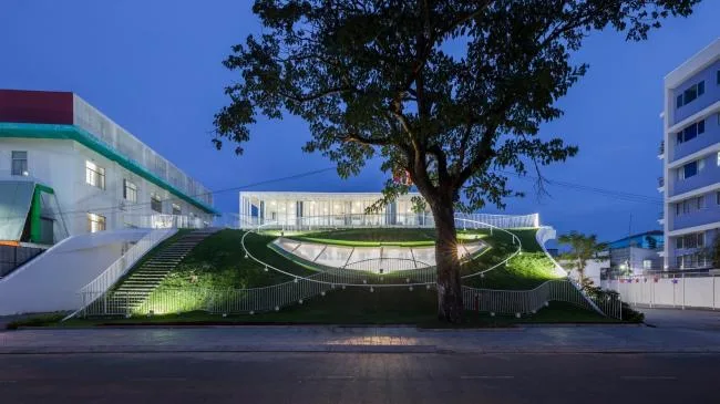 BIM建筑|躲在小山下的儿童天堂：TTC槟枷精英幼儿园