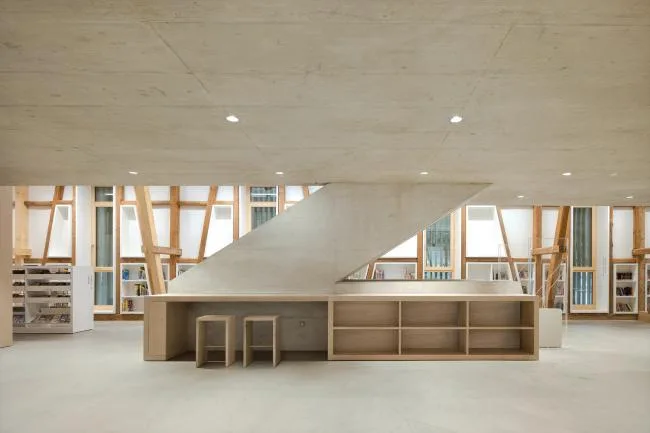 BIM建筑|拥有汗青感的谷仓秒变简练高雅的藏书楼——德国改革Steimle Architekten 项目