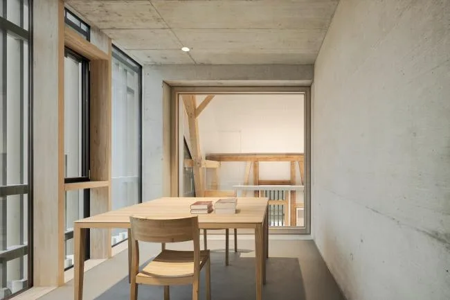 BIM建筑|拥有汗青感的谷仓秒变简练高雅的藏书楼——德国改革Steimle Architekten 项目