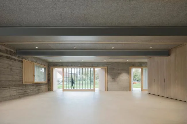BIM建筑|拥有汗青感的谷仓秒变简练高雅的藏书楼——德国改革Steimle Architekten 项目