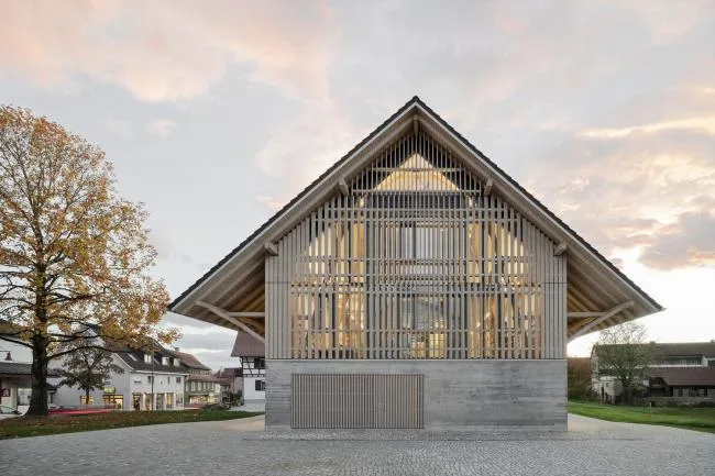 BIM建筑|拥有汗青感的谷仓秒变简练高雅的藏书楼——德国改革Steimle Architekten 项目