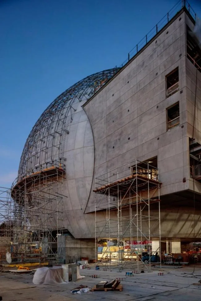 BIM建筑|伦佐·皮亚诺洛杉矶片子学院博物馆接近落成