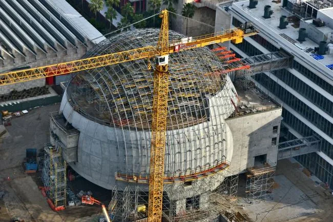 BIM建筑|伦佐·皮亚诺洛杉矶片子学院博物馆接近落成