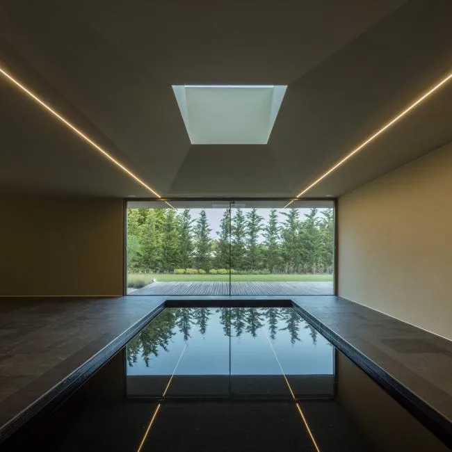 BIM建筑|如帘幕轻轻拉上：葡萄牙Beloura House IV室第