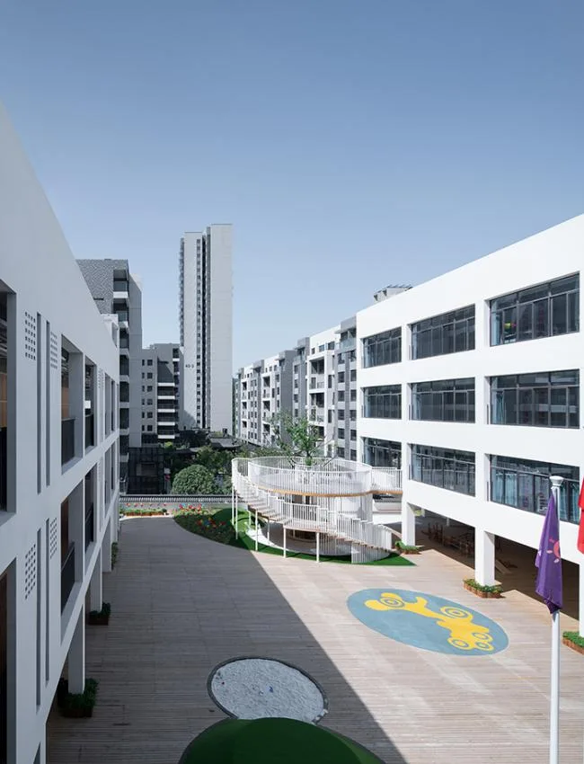 BIM建筑|视野之下，朴直有型：十堰A+天然幼儿园 l 迪卡幼儿园设计中间