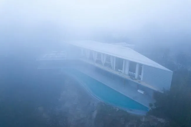 BIM建筑|山崖之巅,格构空间-重庆御临府艺术中间 / 成执设计