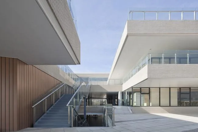 BIM建筑|垂直书院——姑苏科技城试验小学设计 / 年夜正+致正建筑事务所