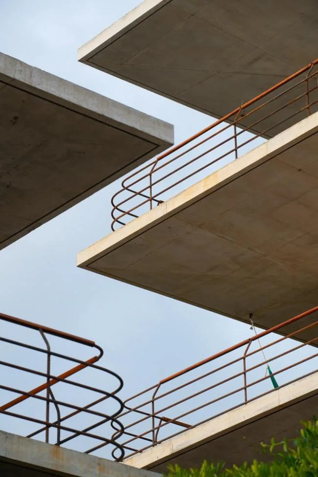 BIM建筑|远眺海面的多米诺屋子 / Taller de Arquitectura X / Alberto Kalach