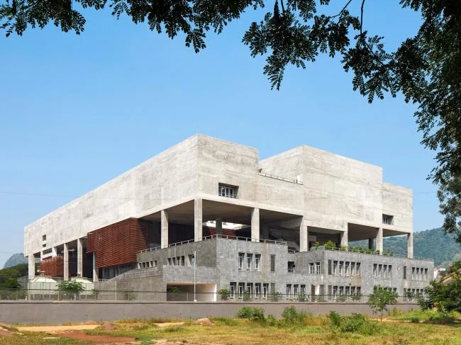 BIM建筑|宏大的排挤平台带来的多元可能性 / 维查雅瓦达计划与建筑学院研讨所
