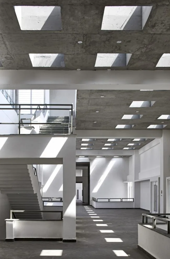 BIM建筑|宏大的排挤平台带来的多元可能性 / 维查雅瓦达计划与建筑学院研讨所