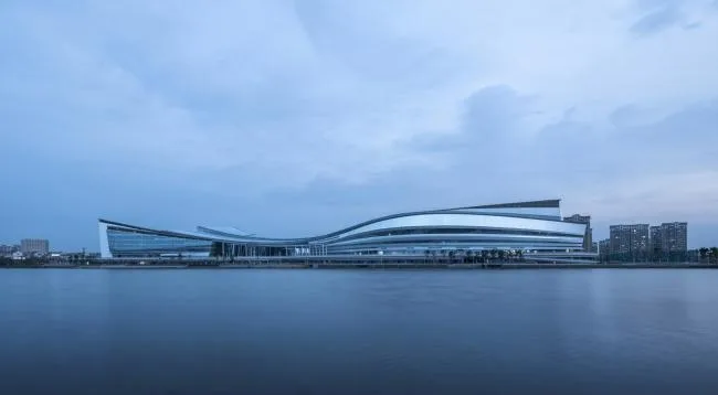 BIM建筑|浙江湖州市吴兴区体裁中间 / 蔺科（上海）建筑设计
