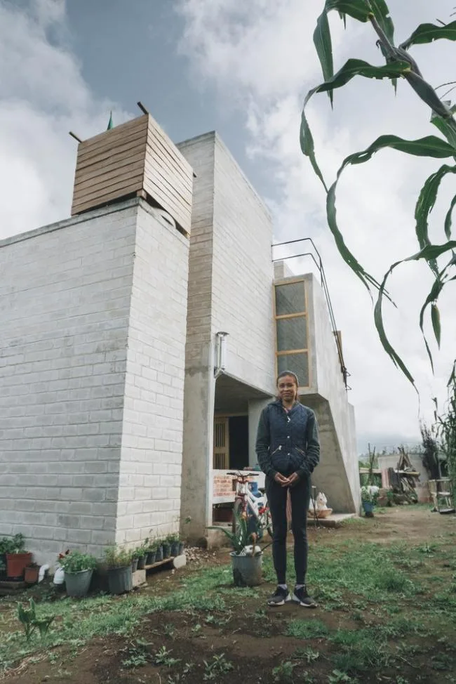 BIM建筑|墨西哥火山景不雅区的小小城堡——绿田温馨的柴火之家