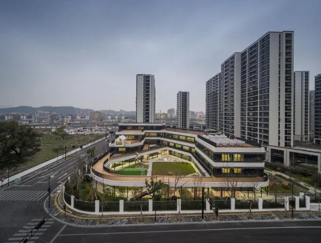 BIM建筑|漂浮的乐土——杭州市浪潮幼儿园 / GLA建筑设计