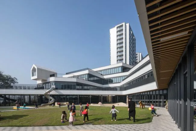 BIM建筑|漂浮的乐土——杭州市浪潮幼儿园 / GLA建筑设计
