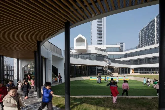 BIM建筑|漂浮的乐土——杭州市浪潮幼儿园 / GLA建筑设计