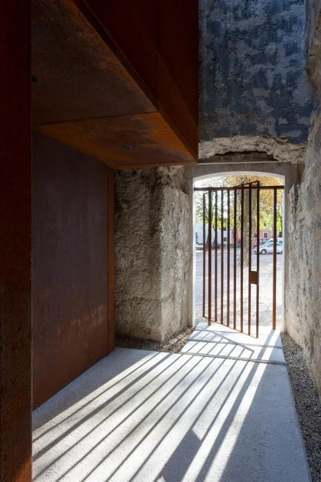 BIM建筑|卡斯塔夫的夏日天台／Nenad Fabijanić 建筑事务所