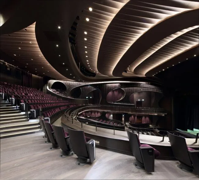 BIM建筑|喷鼻港戏曲中间 / Revery Architecture