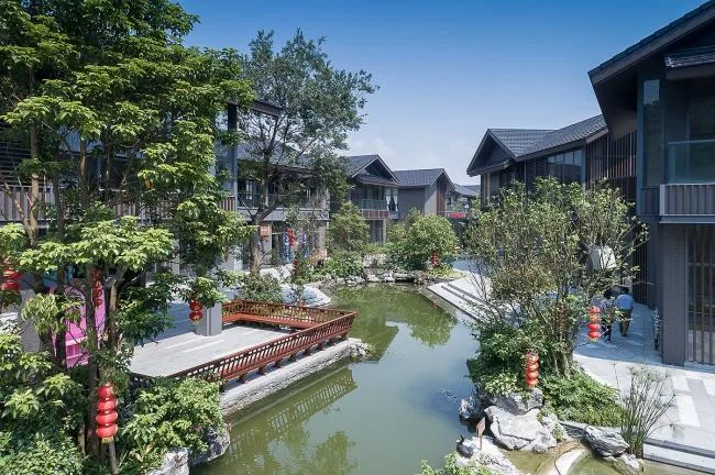 BIM建筑|禅缘此地，不向远方——新兴禅域小镇 / 境作品