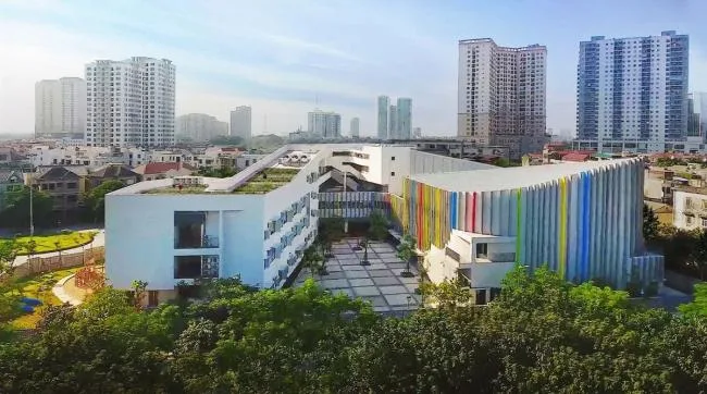 BIM建筑|动态绿色的梦幻校园：生态折线黉舍 / 1+1>2 Architects