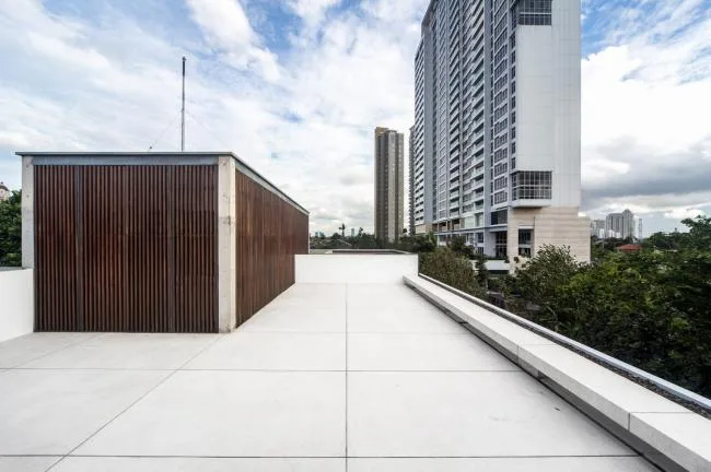BIM建筑|风吹池水，阵阵清冷：雅加达热带私家室第