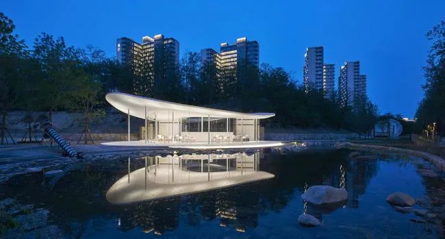 BIM建筑|沙岸上的白色凉帽：阿那亚咖啡厅 / odd