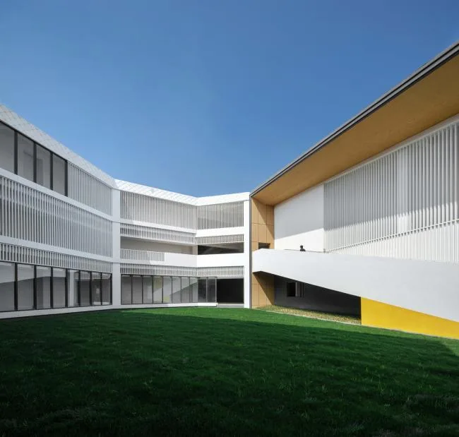 BIM建筑|场合、几何学、天然——成都万科公园传奇幼儿园 / 成执设计