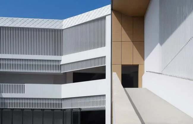 BIM建筑|场合、几何学、天然——成都万科公园传奇幼儿园 / 成执设计