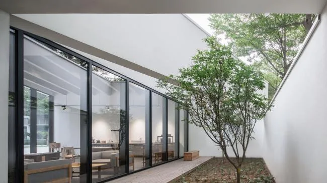 BIM建筑|简约而有格调的生涯美学馆 / 墨照建筑设计事务所
