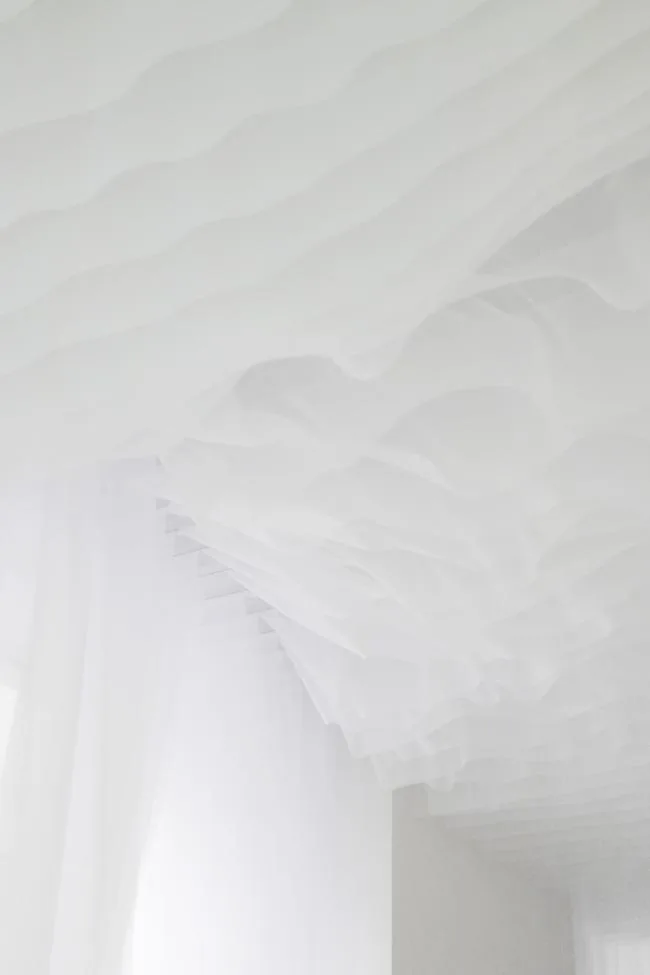 BIM建筑|躲在空间里的十二行诗：BY JOVE 花店 / Mur Mur Lab