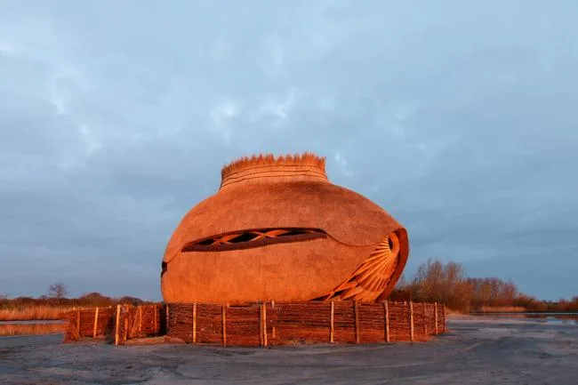 BIM建筑|栖息于水畔的水鸟蛋：Tij 不雅鸟屋 / RO&AD Architecten