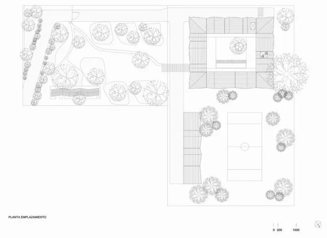 BIM建筑|仿佛散落地上随风起褶皱的方丝帕：El Cortijo之家