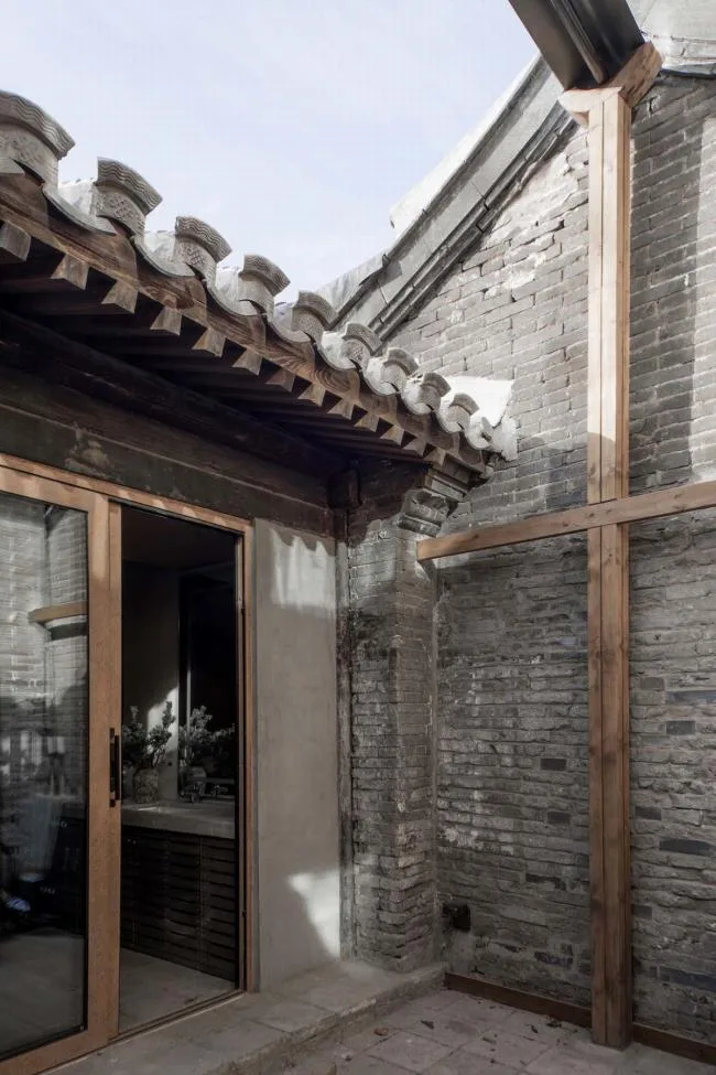 BIM建筑|老北京胡同里的机密酒馆：四合院改革 / 雅思睿设计研讨室