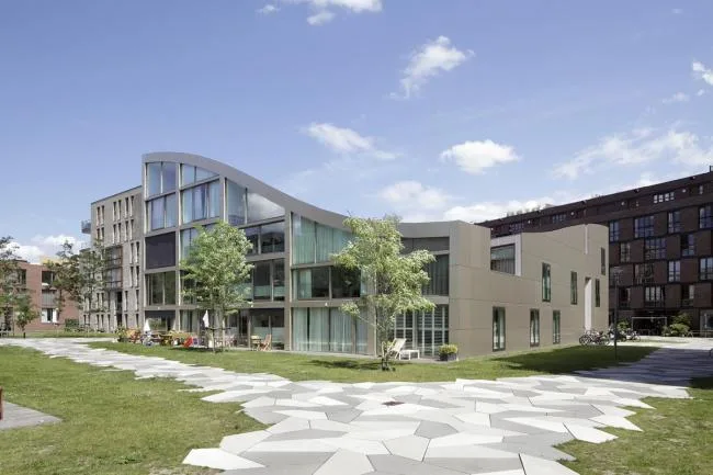 BIM建筑|如同随风舞动的旗号：荷兰Hidden Delights公寓 / NL Architects