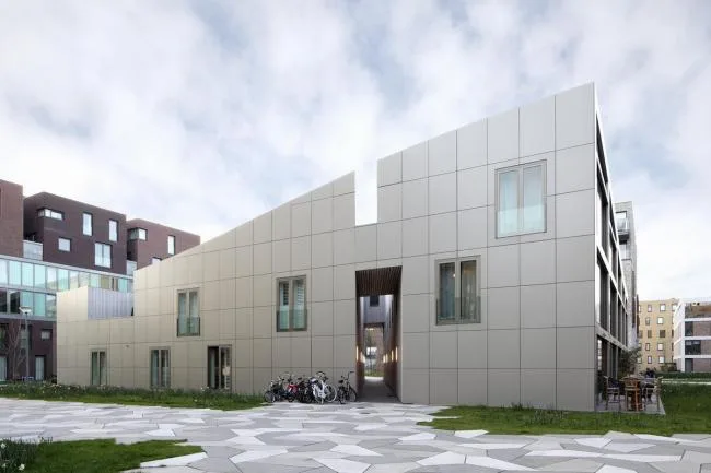 BIM建筑|如同随风舞动的旗号：荷兰Hidden Delights公寓 / NL Architects