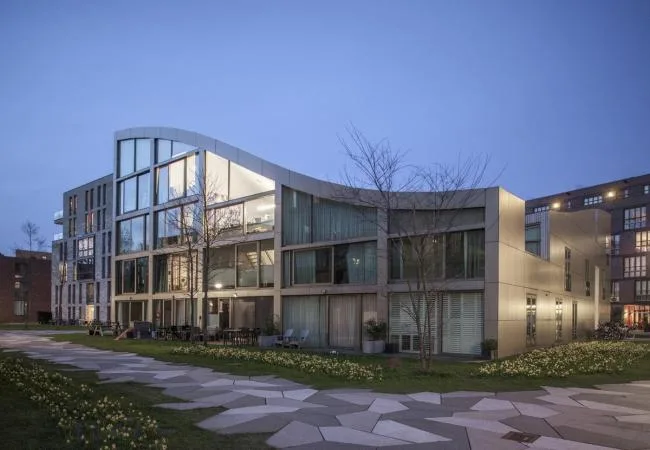 BIM建筑|如同随风舞动的旗号：荷兰Hidden Delights公寓 / NL Architects