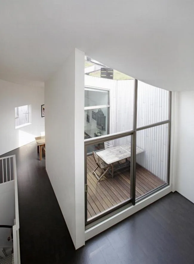 BIM建筑|如同随风舞动的旗号：荷兰Hidden Delights公寓 / NL Architects