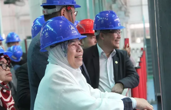 BIM与装配式|马来西亚住房部长祖莱达参观考察三一工学院