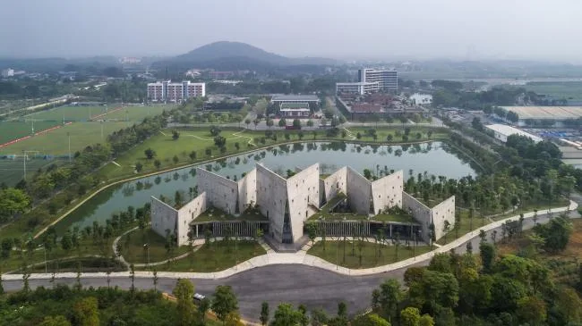 BIM建筑|光影错落，开合有度：Viettel 厂外工作室 / 武重义建筑事务所