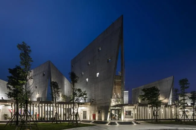 BIM建筑|光影错落，开合有度：Viettel 厂外工作室 / 武重义建筑事务所