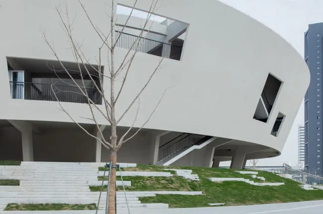 BIM建筑|静若处子，流光四溢——中国轻纺城时尚宣布戏院 / WAU建筑事务所