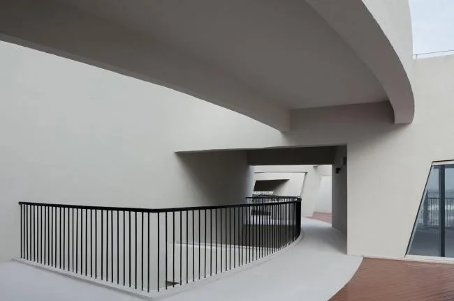 BIM建筑|静若处子，流光四溢——中国轻纺城时尚宣布戏院 / WAU建筑事务所