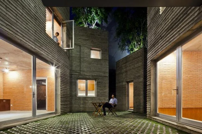 BIM建筑|仿佛暖和朴素的老旧记忆：树家 / 武重义建筑事务所