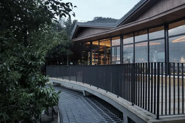BIM建筑|茂林清泉，焚喷鼻喝茶：茶言不雅舍 / 是合设计工作室