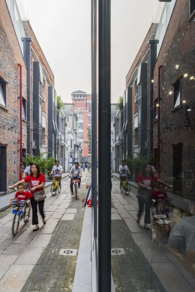 BIM建筑|西关老城恩宁路永庆坊街道改革 / 竖梁社建筑设计