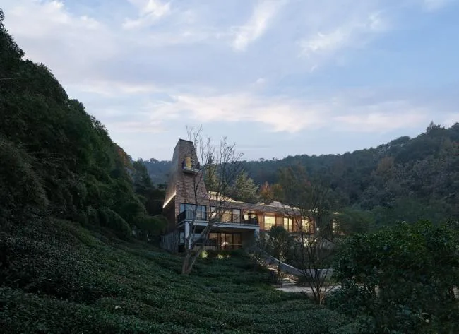 BIM建筑|山谷中的守看——一览居 / 中国美术学院景致建筑设计研讨总院