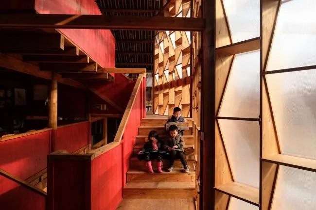 BIM建筑|片片黒瓦，融进传统村：高步书屋 / 喷鼻港中文年夜学建筑学院 Condition Lab