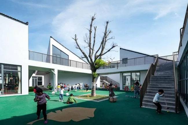 BIM建筑|水乡韵味，一看无际的平原上蜂拥闪烁的“星星”：江苏省北沙幼儿园 / Crossboundaries