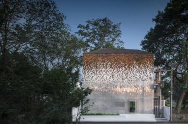 BIM建筑|如鱼群跃出海面，日光下闪闪发光的鱼鳞：清迈微型酒店-BIM建筑网