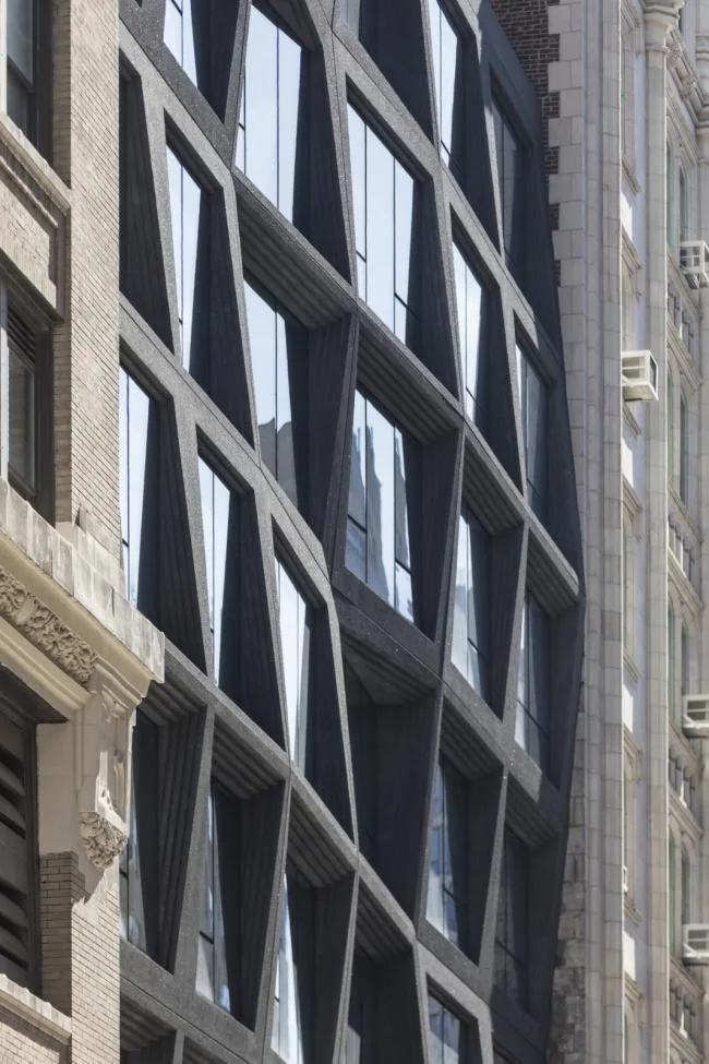 BIM建筑|立体派艺术融进汗青街区：纽约东22街121号公寓 / OMA